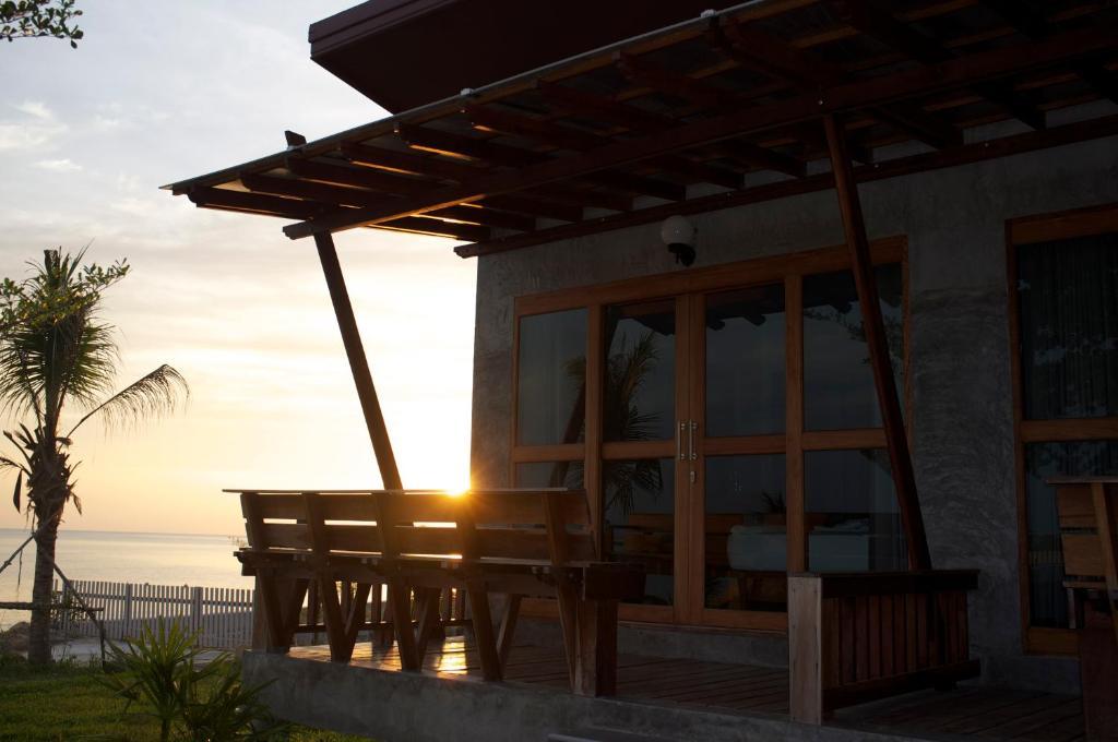Phangan Palm Beach Resort & Restaurant Ko Pha Ngan Exterior foto